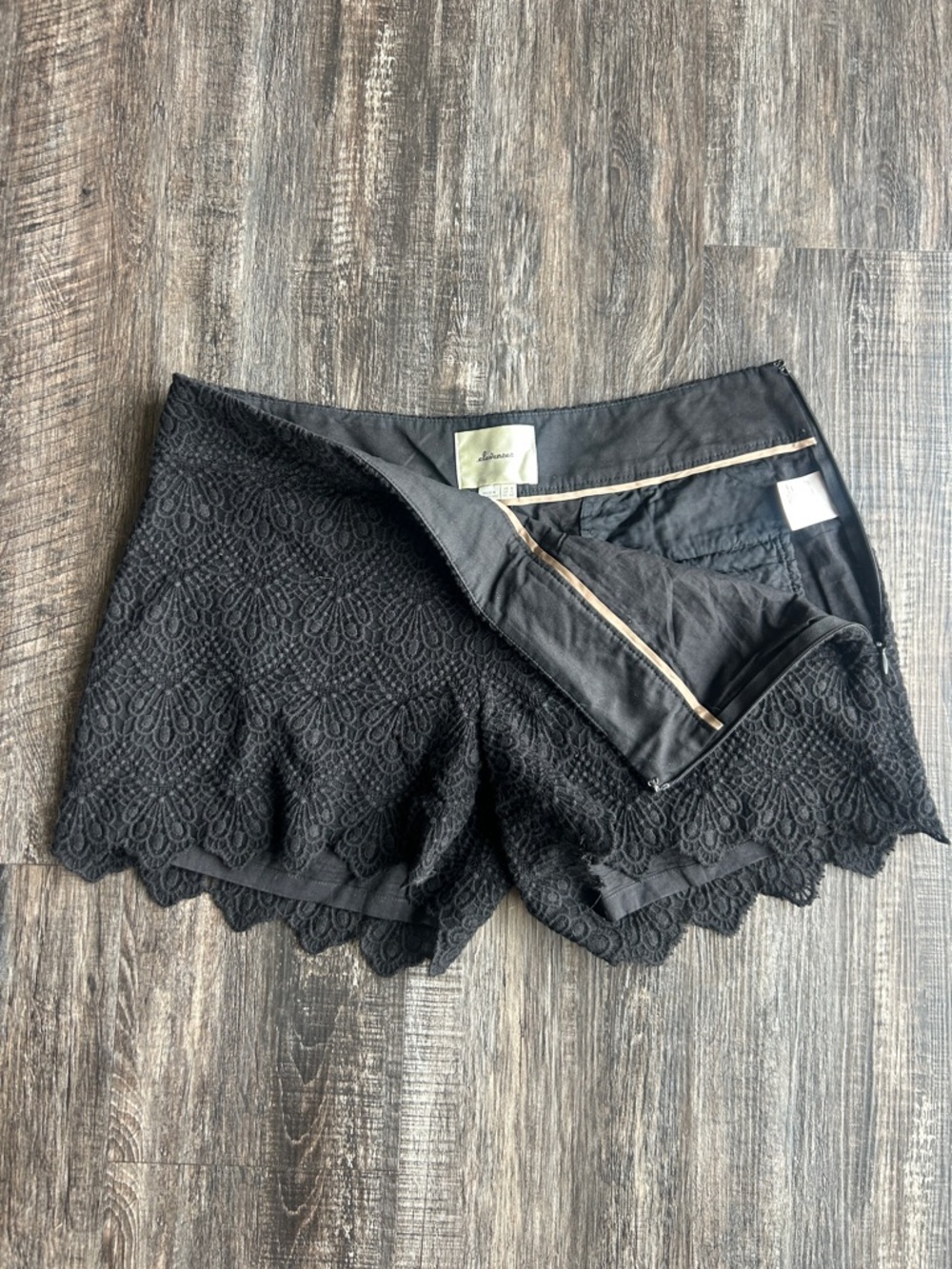 elevenses Black Lace Scalloped Hem shorts